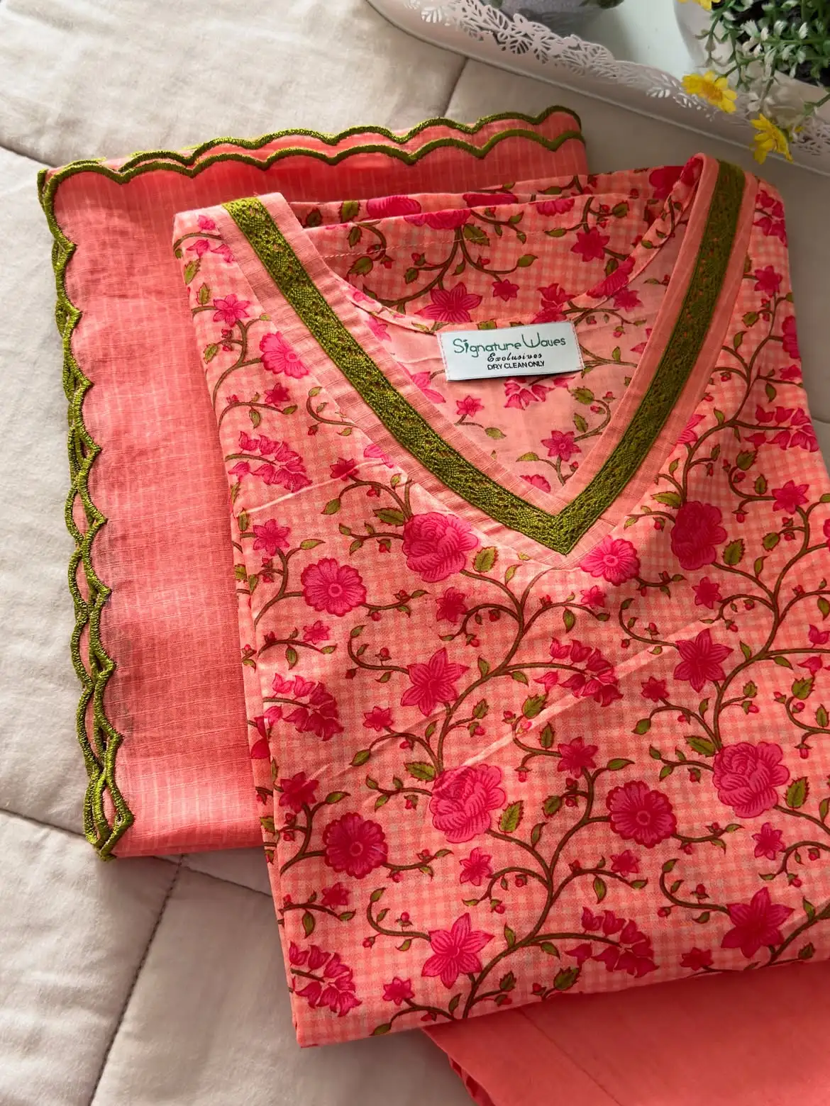 Rose verve 3-piece set.